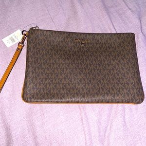 Michael kors wristlet bag